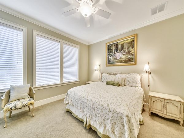 Spacious Six Bedroom Vacation Home in Hilton Head