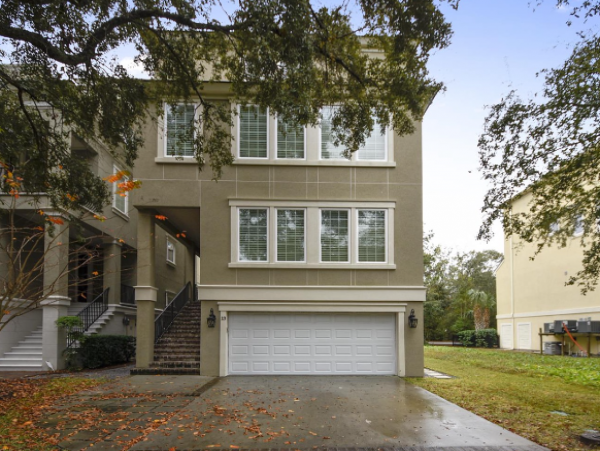 Spacious Six Bedroom Vacation Home in Hilton Head