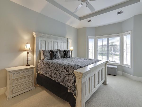 Hilton Head Vacation Home Seven Bedroom Walk to Beach