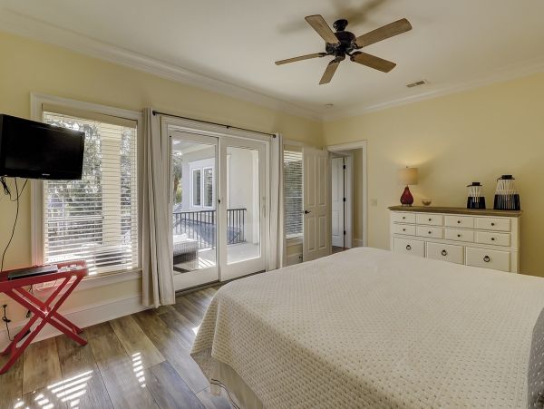 Great Home with Pool and Spa in Hilton Head Sleeps 22 Guests