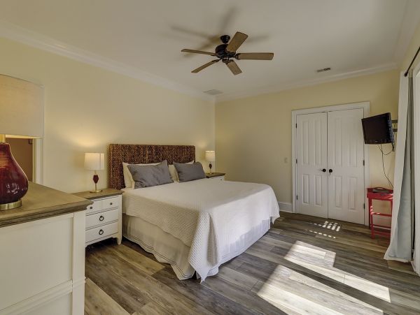 Great Home with Pool and Spa in Hilton Head Sleeps 22 Guests