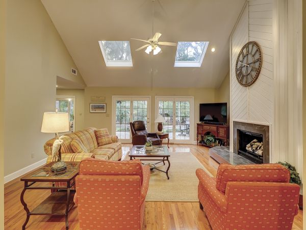 Hilton Head Lovely Accommodation Three Bedrooms Sleeps 12