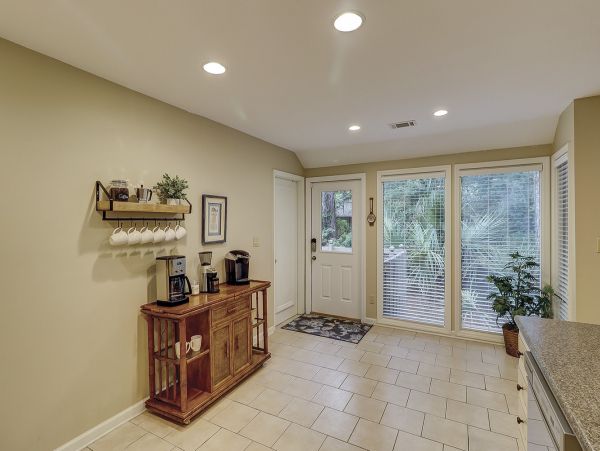 Hilton Head Lovely Accommodation Three Bedrooms Sleeps 12