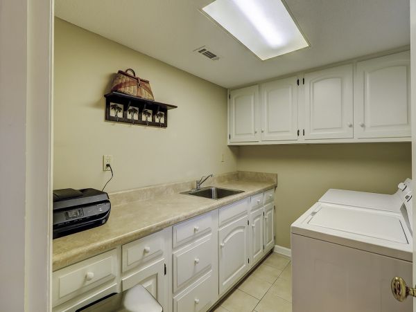 Hilton Head Lovely Accommodation Three Bedrooms Sleeps 12