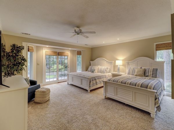 Hilton Head Lovely Accommodation Three Bedrooms Sleeps 12