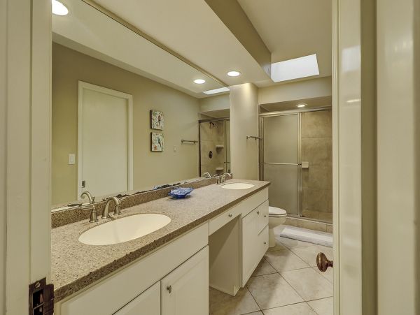 Hilton Head Lovely Accommodation Three Bedrooms Sleeps 12