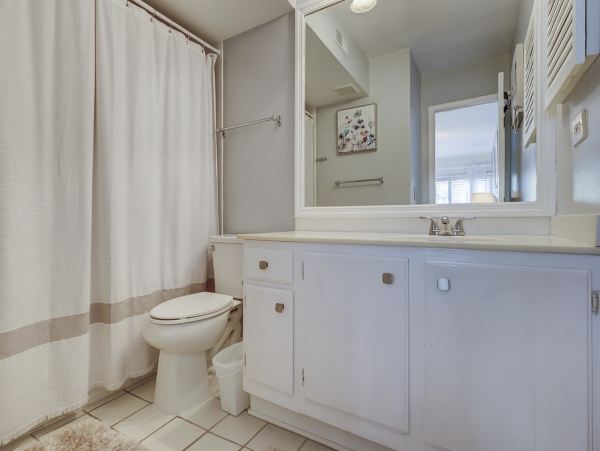 Hilton Head Condo boasts the Ultimate in Terms of Views Amenities & More!