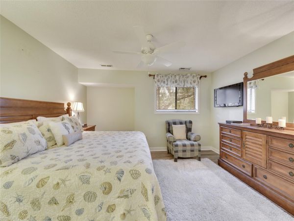 Walk to The Beach from this Lovely Shipyard Residence
