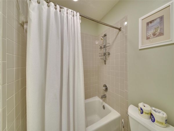 Walk to The Beach from this Lovely Shipyard Residence