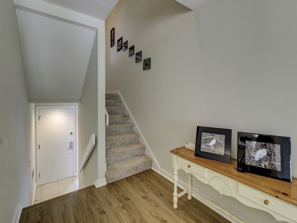 Two bedrooms Condo. Great Location on Palmetto Dunes