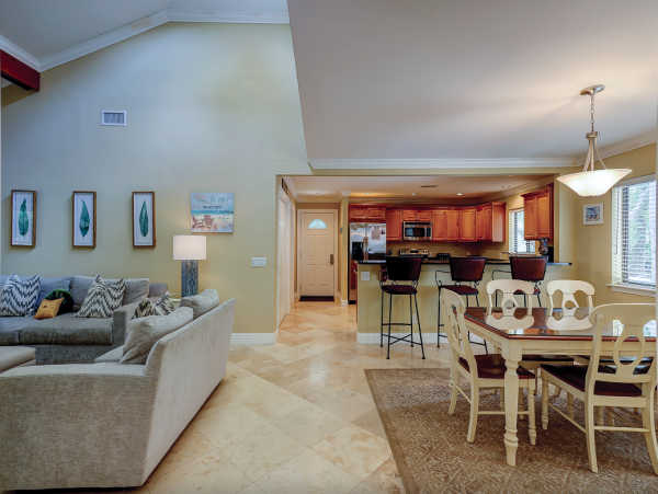 Hilton Head Charming 3-Bedroom Home with Private Heated Pool and Prime Location