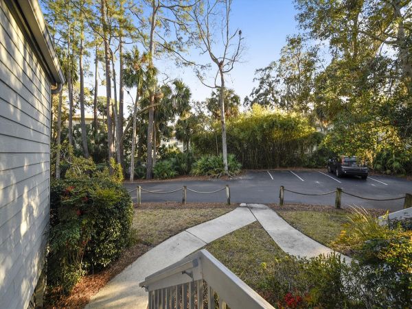 3 Bedroom - 3 Bathroom Dog friendly Townhome in Ocean Breeze, Hilton head 0.4 miles to the beach