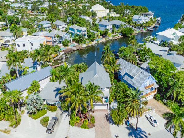 Holmes Beach Waterfront 4 Bedroom Home & Boat Dock