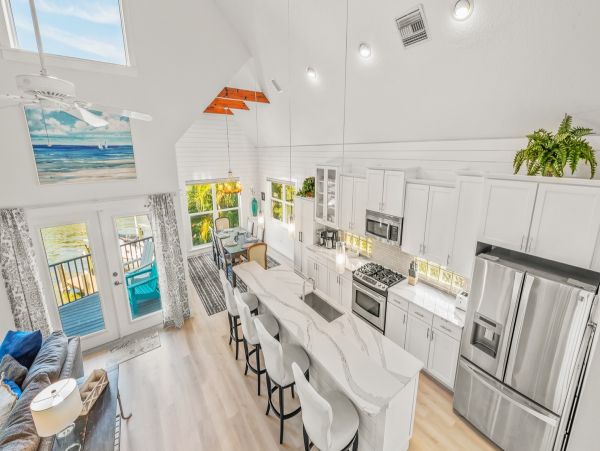 Holmes Beach Waterfront 4 Bedroom Home & Boat Dock