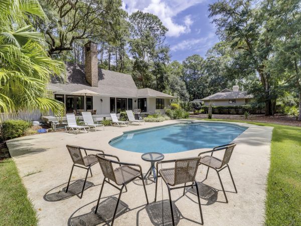 Shipyard Plantation pet friendly home