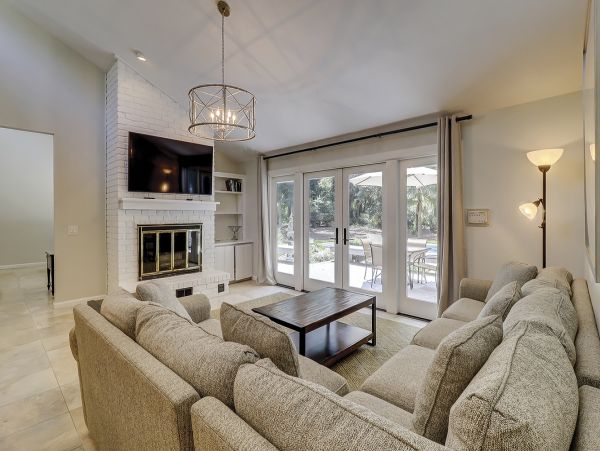Shipyard Plantation pet friendly home