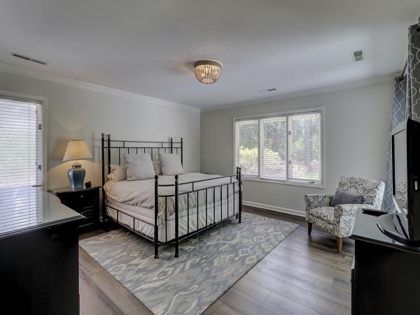 Shipyard Plantation pet friendly home