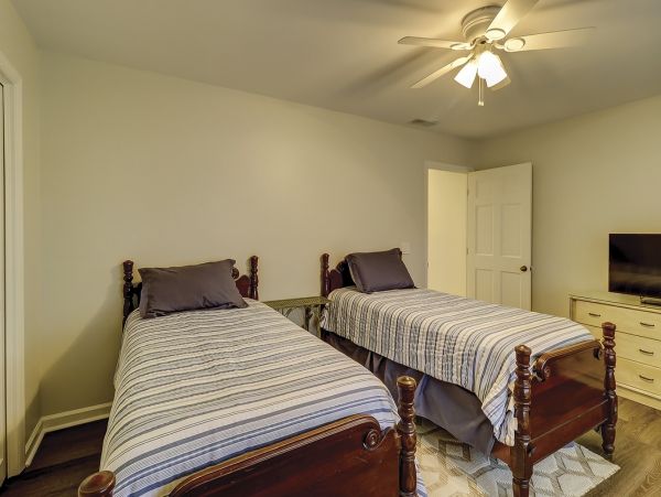 Shipyard Plantation pet friendly home