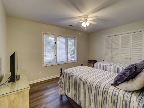 Shipyard Plantation pet friendly home
