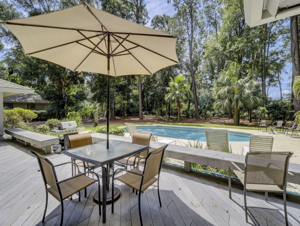 Shipyard Plantation pet friendly home