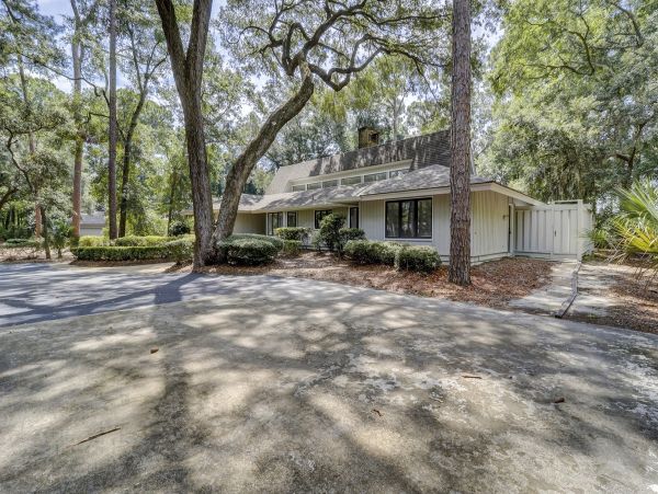 Shipyard Plantation pet friendly home