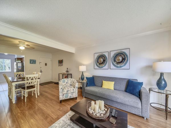 Chic Beach Condo