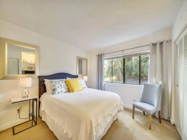 Chic Beach Condo