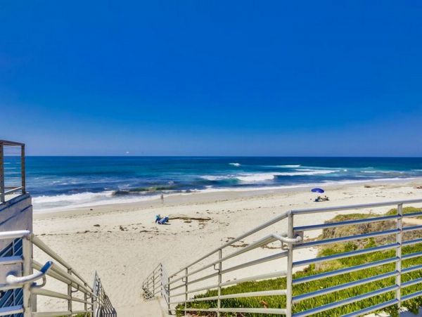 Beautiful Four Bedroom Home La Jolla Beachfront