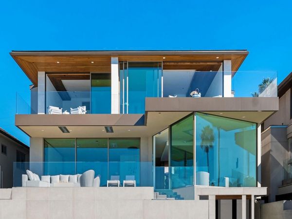 Beautiful Four Bedroom Home La Jolla Beachfront
