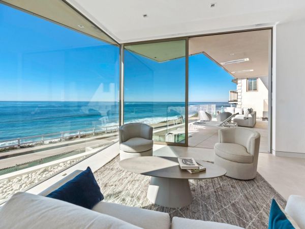 Beautiful Four Bedroom Home La Jolla Beachfront