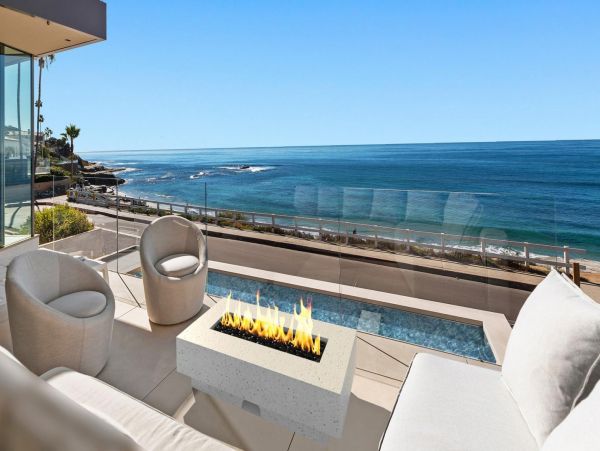 Beautiful Four Bedroom Home La Jolla Beachfront
