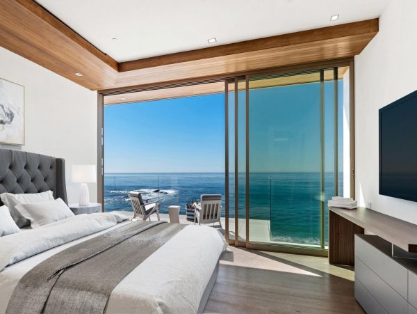 Beautiful Four Bedroom Home La Jolla Beachfront