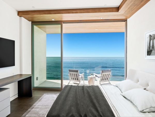 Beautiful Four Bedroom Home La Jolla Beachfront