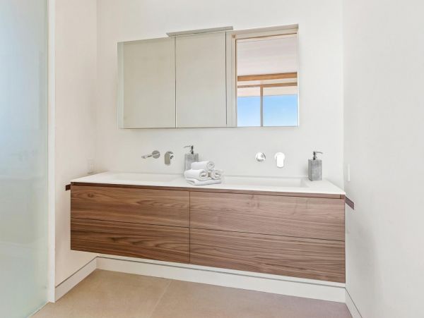 Beautiful Four Bedroom Home La Jolla Beachfront