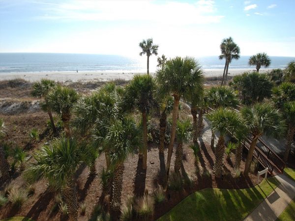 Beachfront Two Bedroom Vacation Condo Rental in Hilton Head