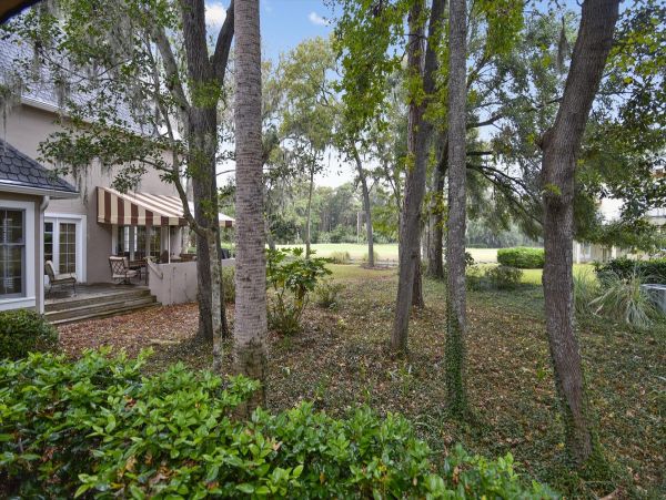 First Floor 2 Bedroom Condo Sleeps 6 Guests