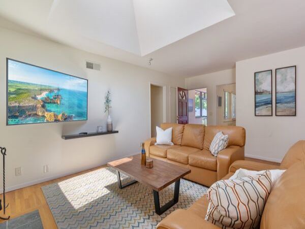 Santa Barbara Lovely Three Bedroom Vacation Residence