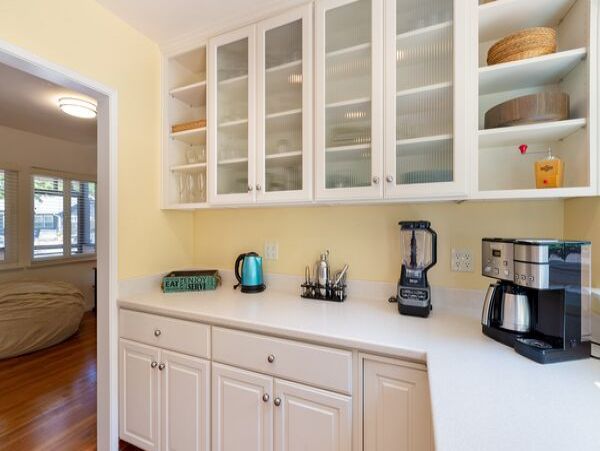 Santa Barbara Lovely Three Bedroom Vacation Residence