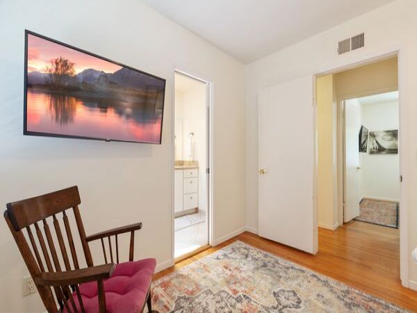 Santa Barbara Lovely Three Bedroom Vacation Residence