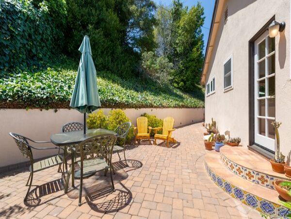 Santa Barbara Lovely Three Bedroom Vacation Residence