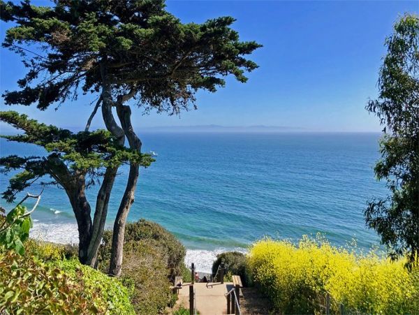 Santa Barbara Lovely Three Bedroom Vacation Residence