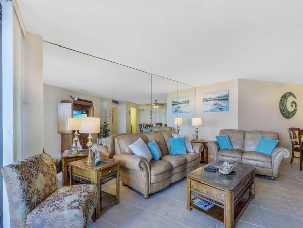 Marco Island Vacation Condo Pool & Tennis Court Sleeps 5