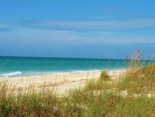 Boca Grande Spacious Vacation Home Across Street From Beach