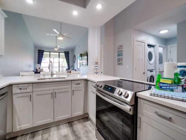 Renovated Vacation Condo in Bradenton 2 Bedrooms Shared Pool