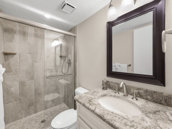 Beachfront Bliss - Spacious 2 Bedroom Condo with Gulf Views, Steps to Sand