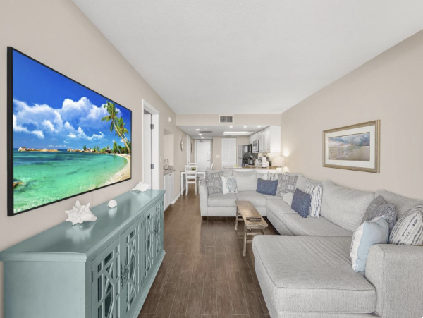 Beachfront Bliss - Spacious 2 Bedroom Condo with Gulf Views, Steps to Sand