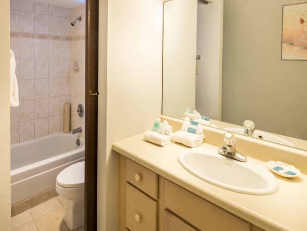 Value Lahaina Vacation Rental Beach Condo Sleeps 4 Guests