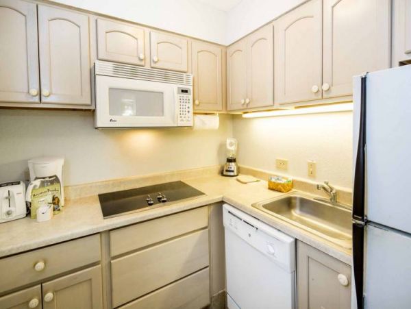 Value Lahaina Vacation Rental Beach Condo Sleeps 4 Guests