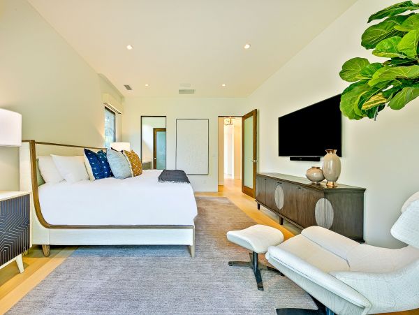 Sensational Luxurious Vacation Home in Malibu 6 Bedrooms