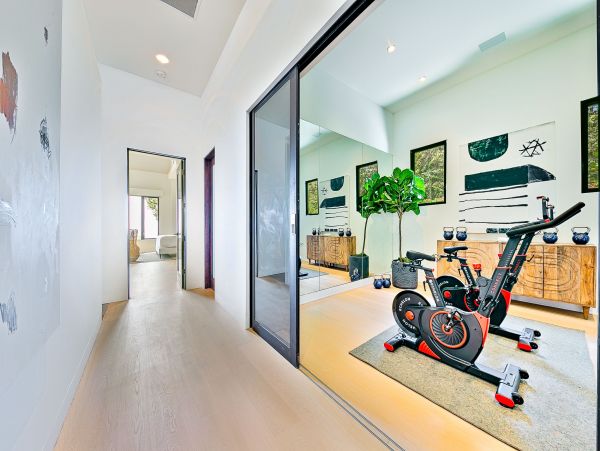 Sensational Luxurious Vacation Home in Malibu 6 Bedrooms